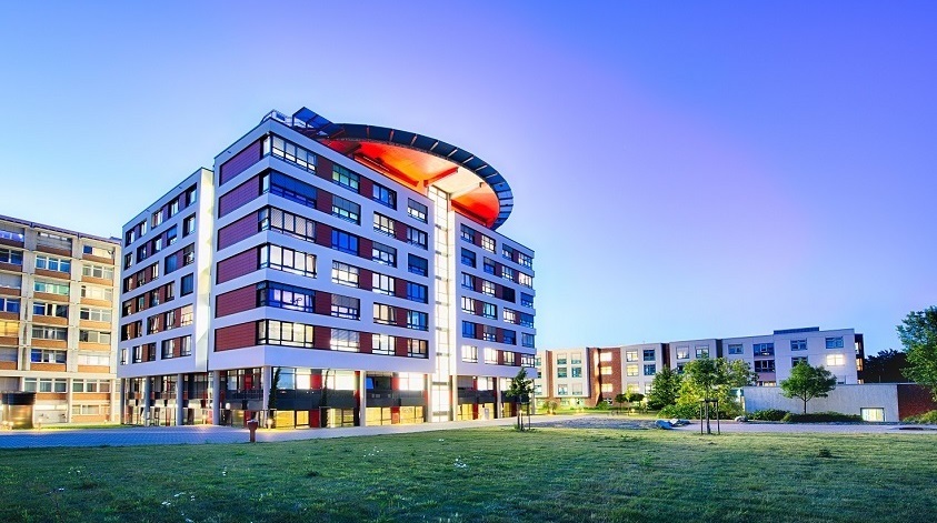Die moderne Klinik für Akutgeriatrie und Geriatrische Rehabilitation am Rhein-Maas Klinikum in Würselen von außen. Die moderne Klinik für Akutgeriatrie und Geriatrische Rehabilitation am Rhein-Maas Klinikum in Würselen von außen.