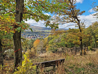 Wanderer auf dem Rundweg um Sinn Wanderer auf dem Rundweg um Sinn