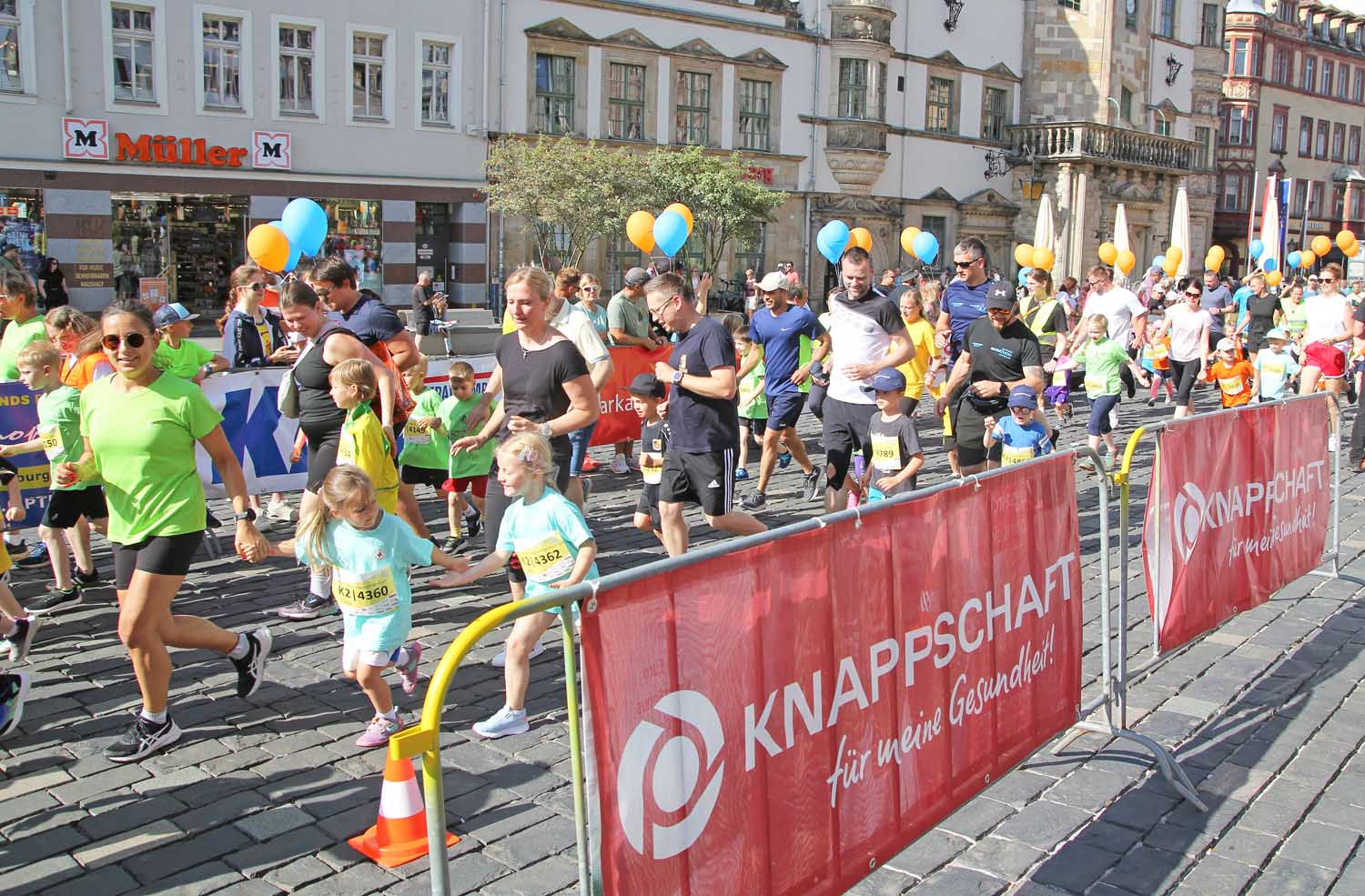 Startschuss zum Kinderlauf Startschuss zum Kinderlauf