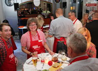 Rentenreferentin Anke Will beim Netzwerken  Rentenreferentin Anke Will beim Netzwerken