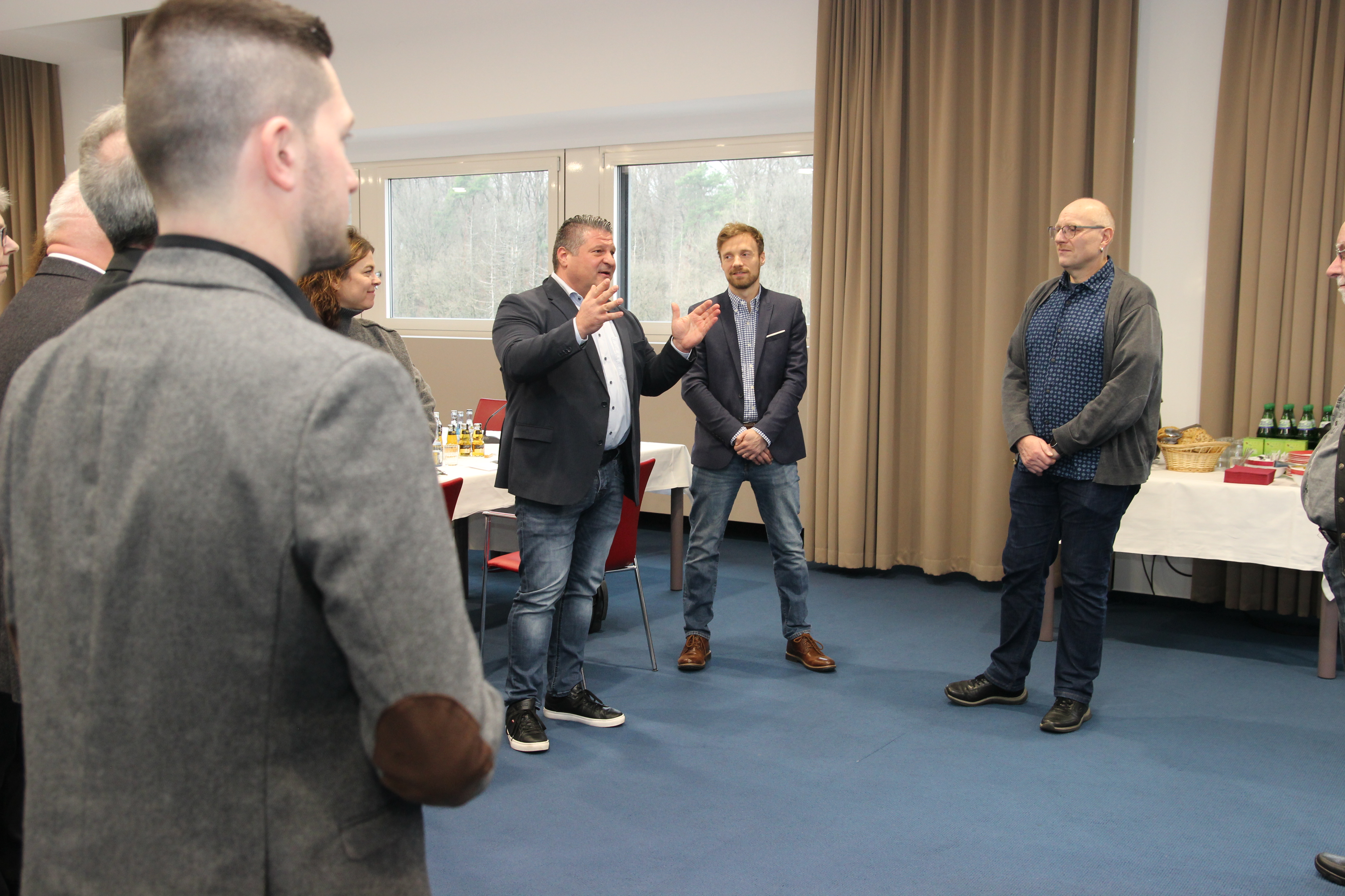 Unsere Regionaldirektion In Saarbrucken Knappschaft Bahn See Knappschaft Ehrt Versichertenberater Knappschaft Bahn See